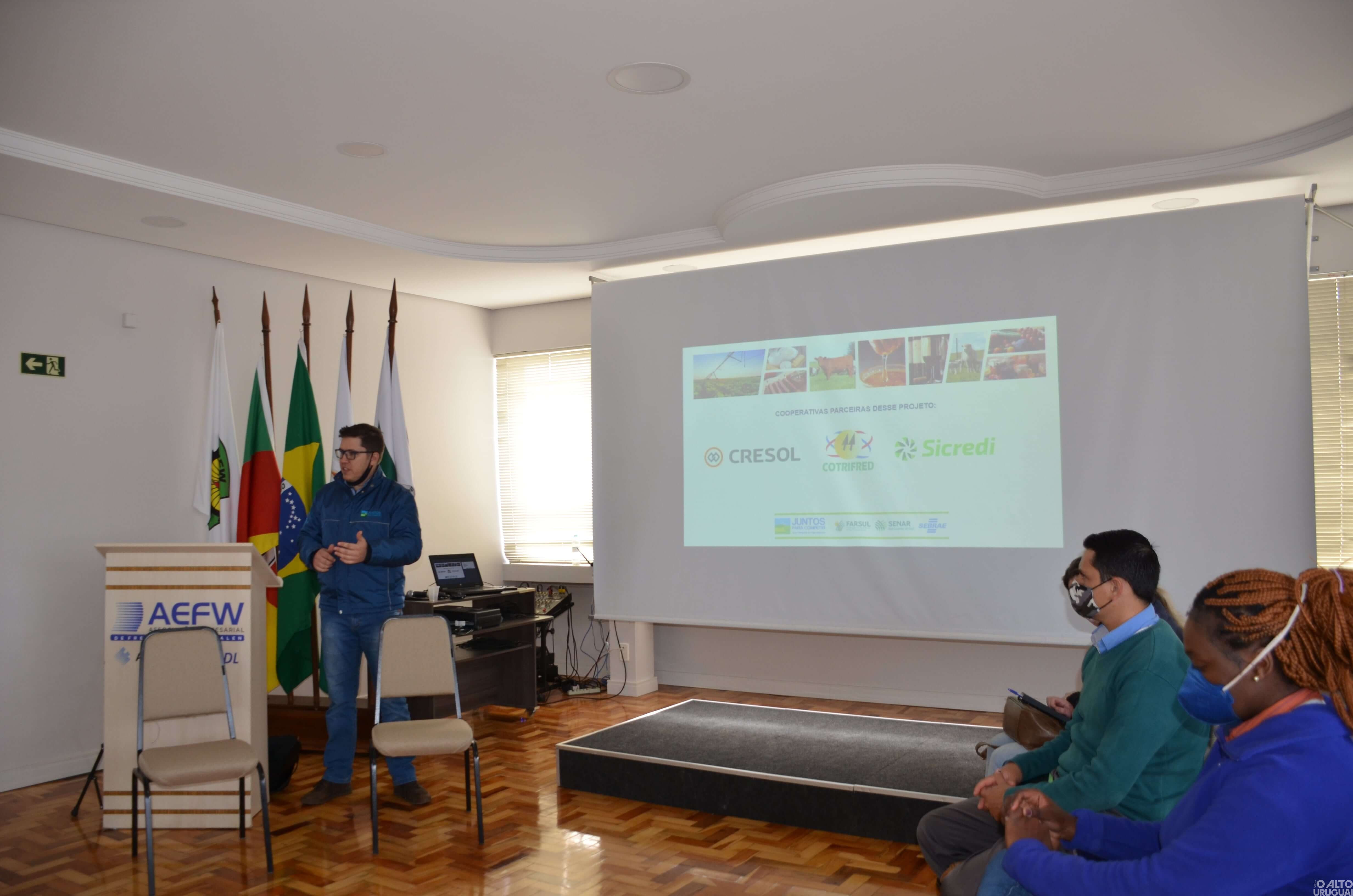 Sicredi apoia projeto que visa o desenvolvimento da cadeia do leite