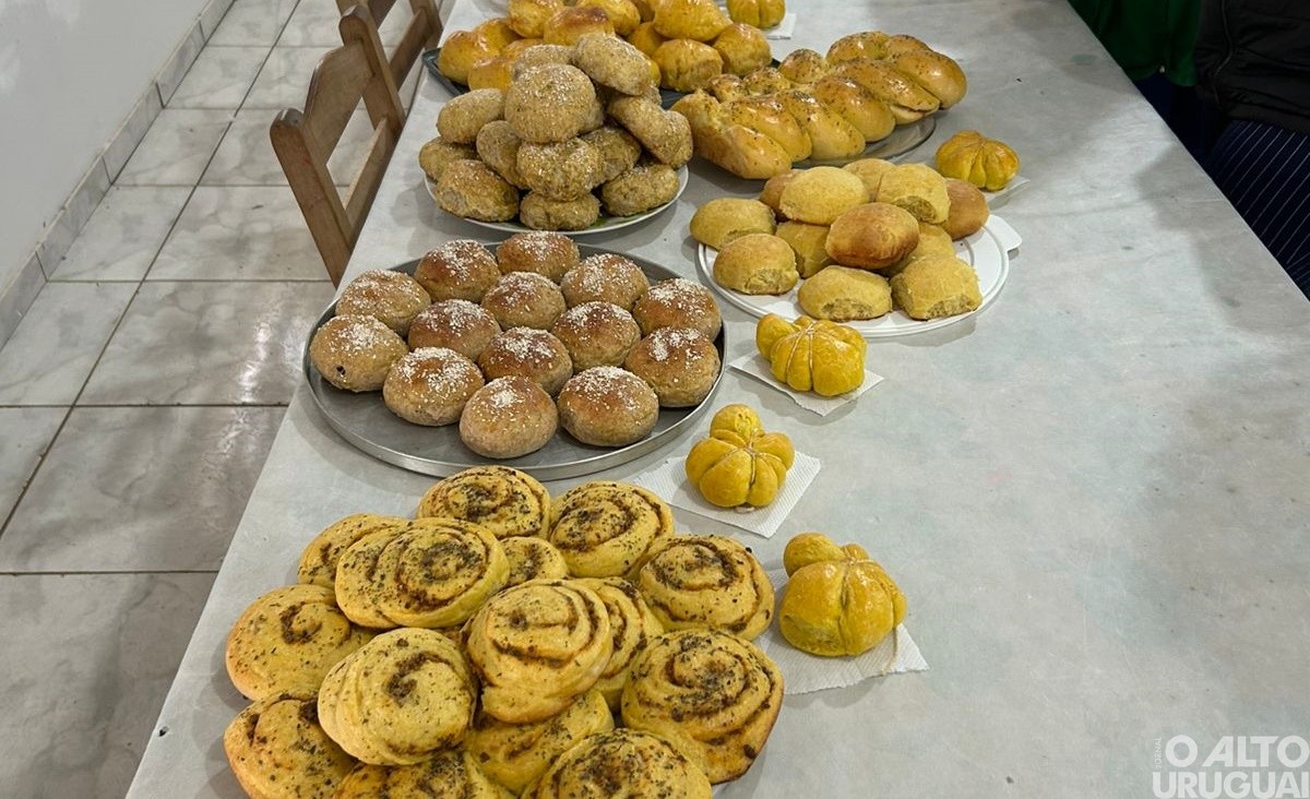 Curso de Panificação Caseira capacita participantes em Planalto