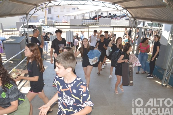 Bandas da Escola Cardeal Roncalli conquistam cinco títulos de campeãs e três de vice-campeãs em SC