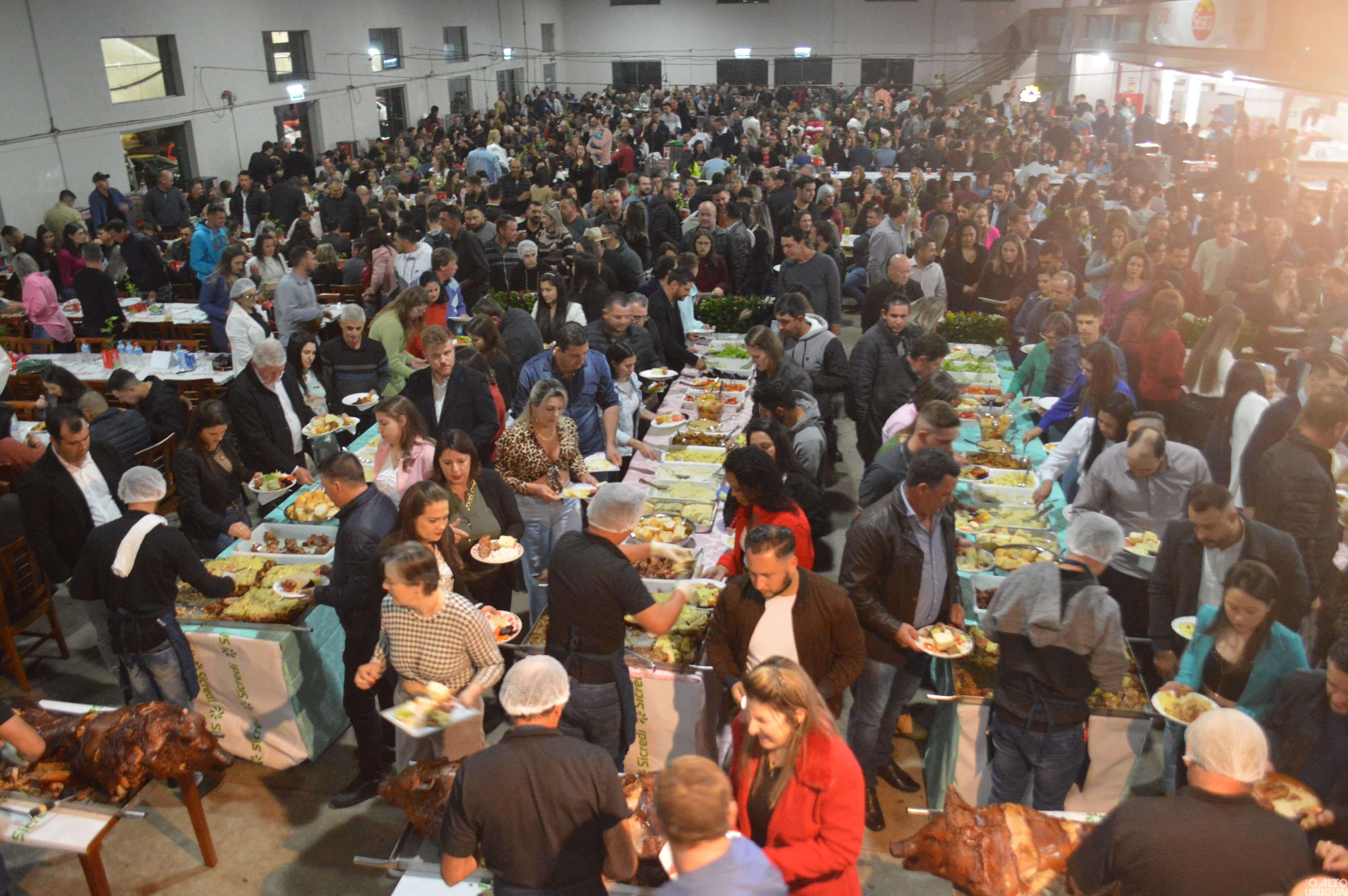 Taquaruçu do Sul: 20ª Festa do Leitão no Rolete reúne um grande público