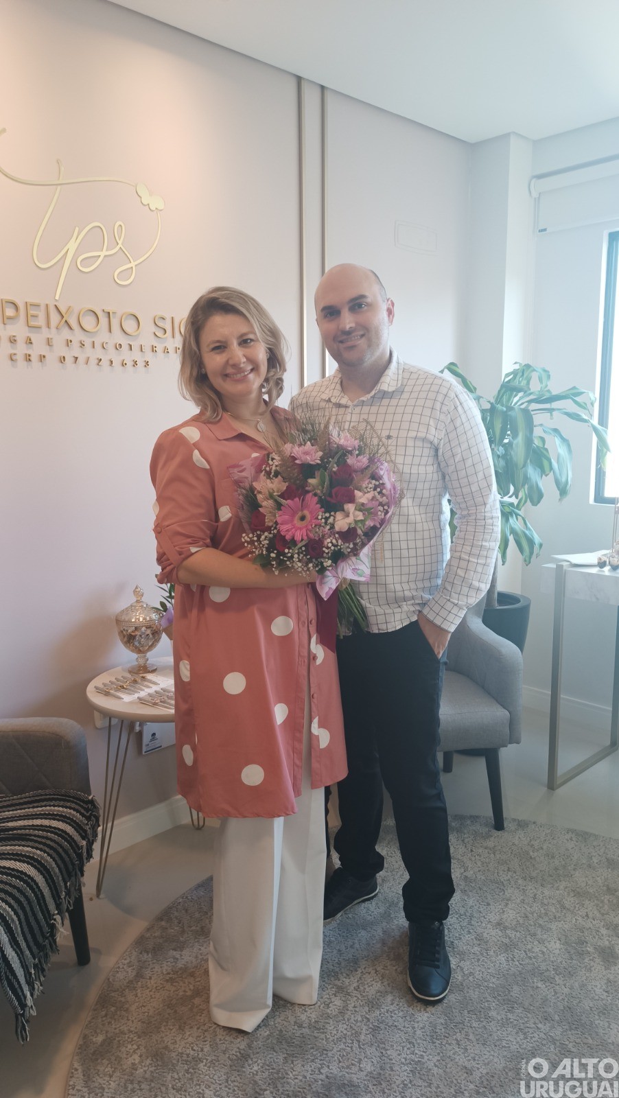 Tatieli Peixoto Signori reinaugura consultório em FW