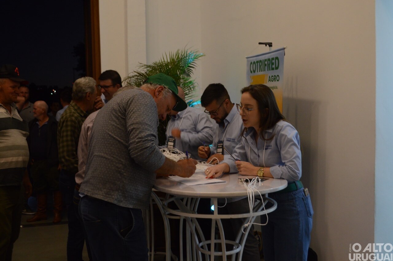 Cotrifred realiza 1º Conexão Agro 2022/2023