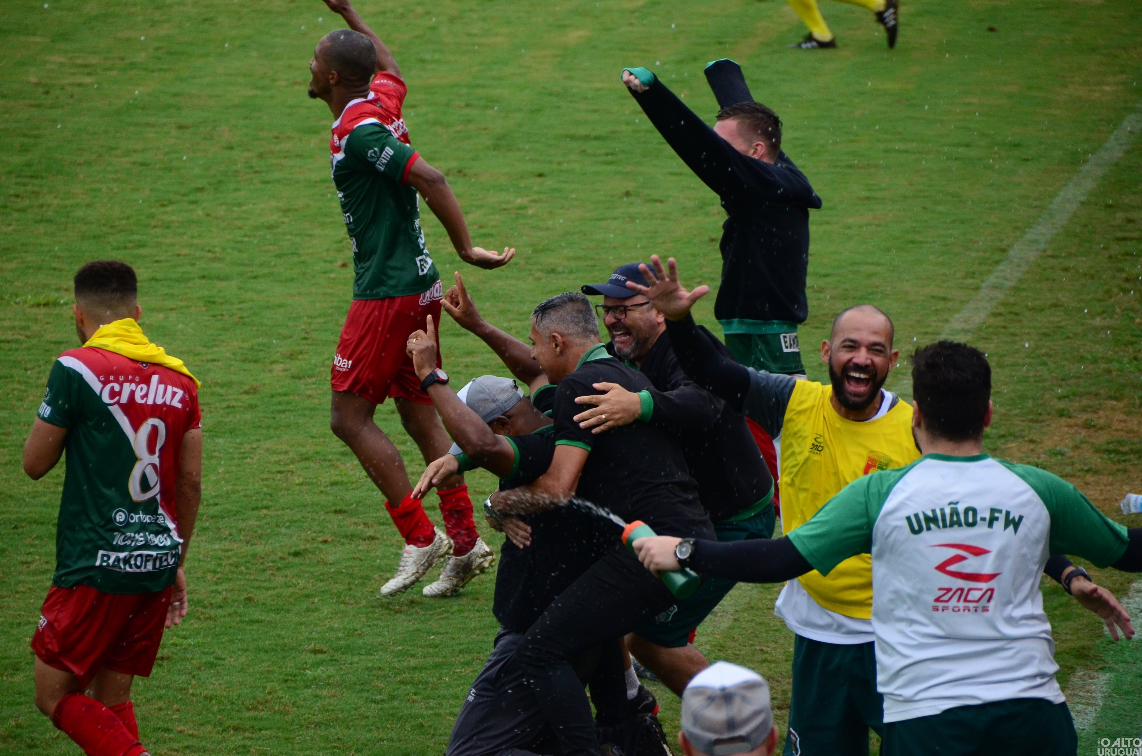 União-FW goleia e é campeão da Divisão de Acesso