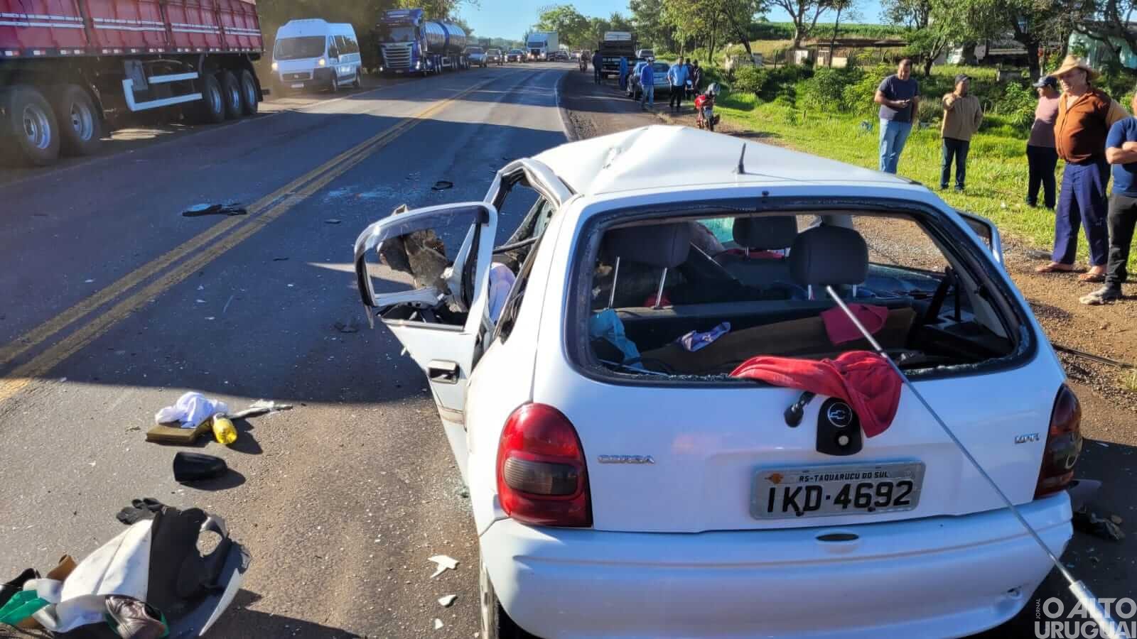 Homem e mulher morrem em acidente na BR-386