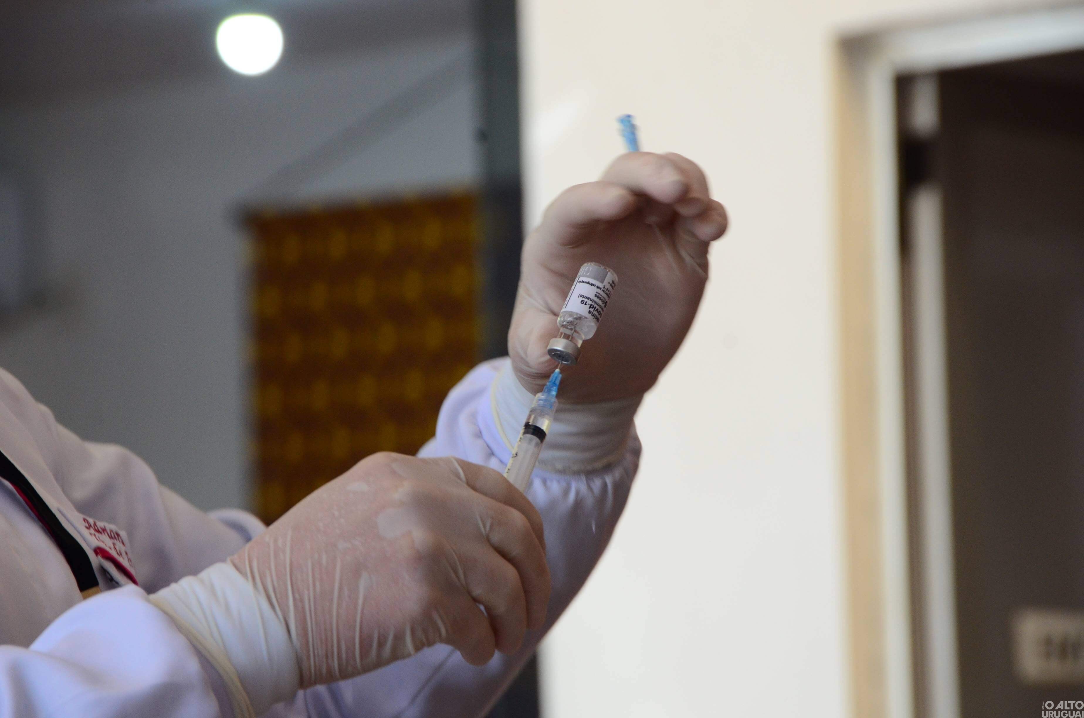 RS avalia vacinar professores de forma paralela a grupo com comorbidades