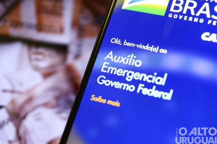 Trabalhadores nascidos em fevereiro podem sacar auxílio emergencial