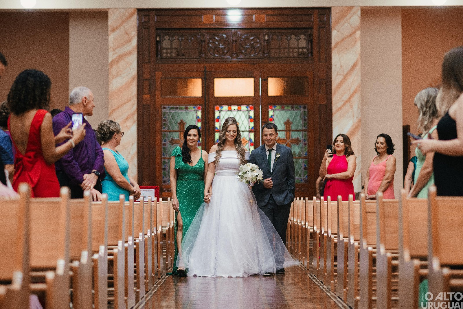 Adriano Cerato e Fernanda de Marco casam-se na Catedral Santo Antônio