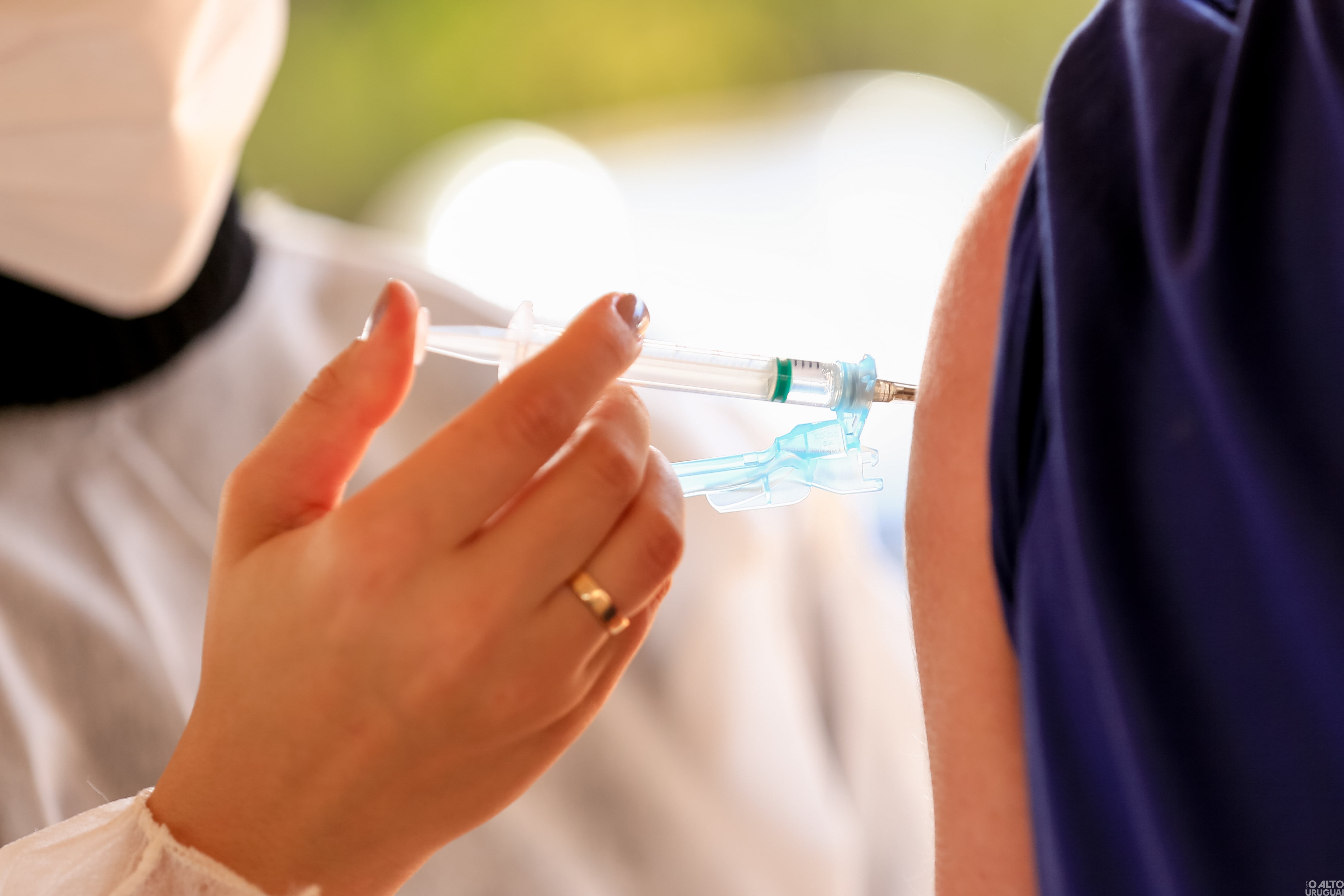 Ministério da Saúde amplia dose de reforço contra a Covid-19 para adolescentes