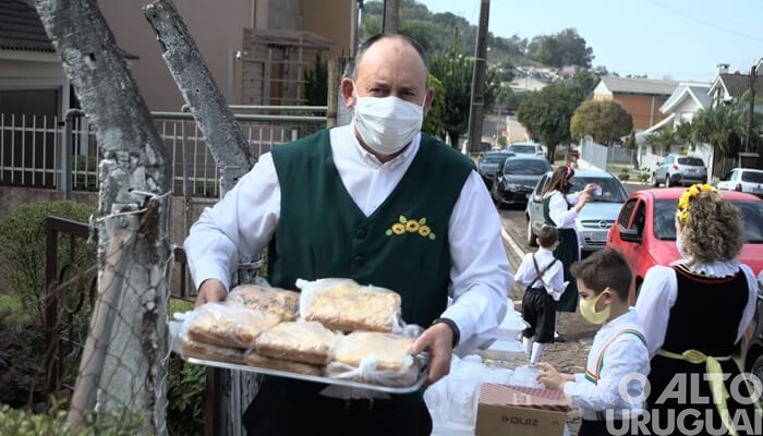 Centro Cultural 25 de Julho celebra aniversário da imigração alemã com venda de pratos típicos