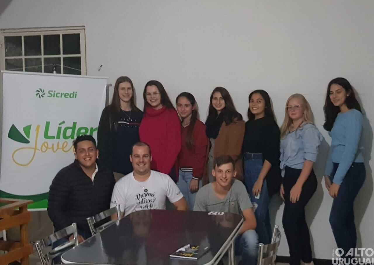 Líder Jovem e Sicredi Mulher iniciam novas turmas em 2022