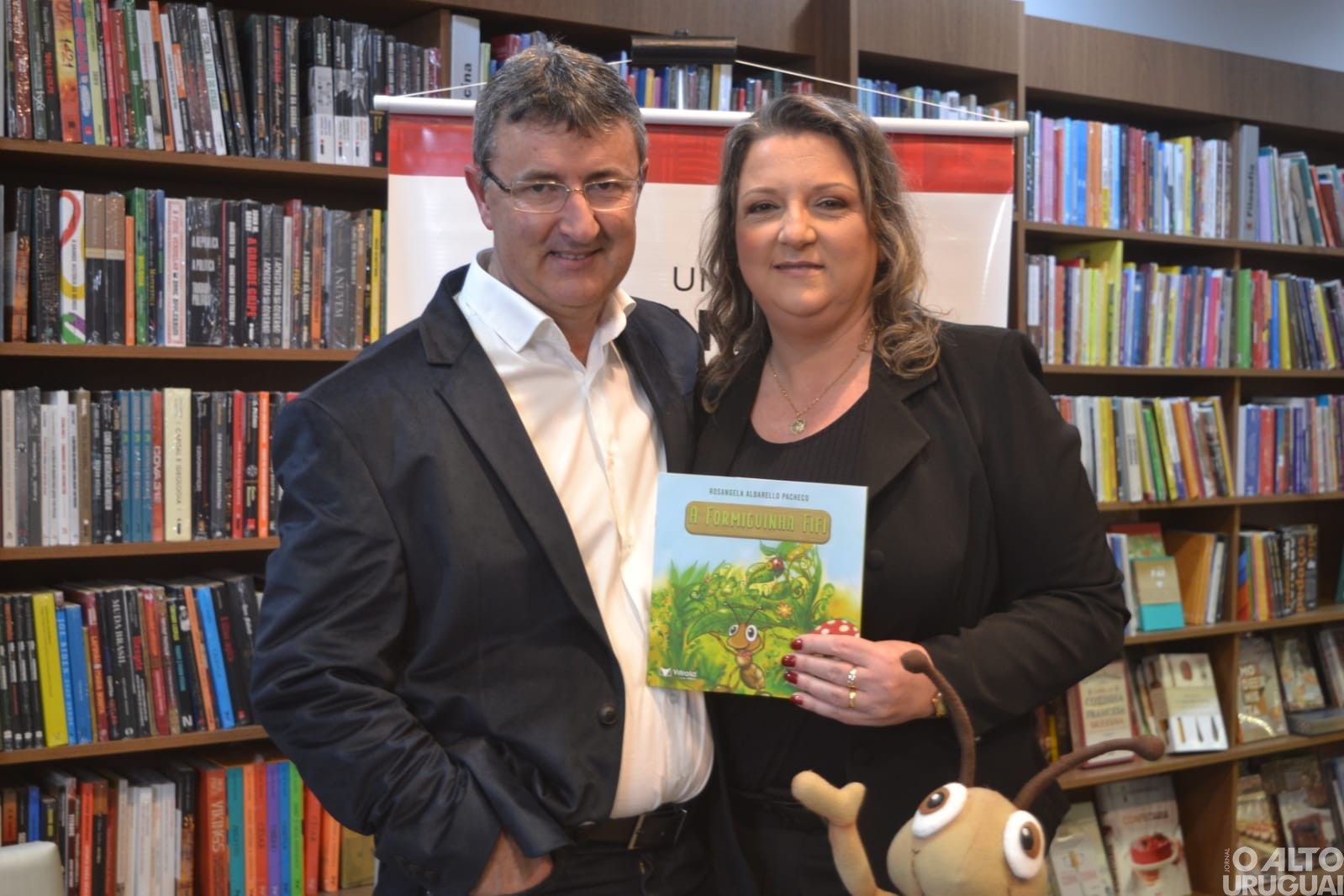 Frederiquense lança livro infantil