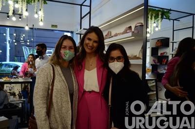 DONA Store inaugura em FW