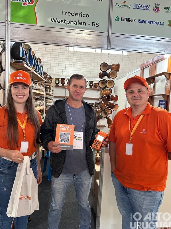 Cresol Raiz está presente na feira com atrações interativas, negócios e presença marcante no agro