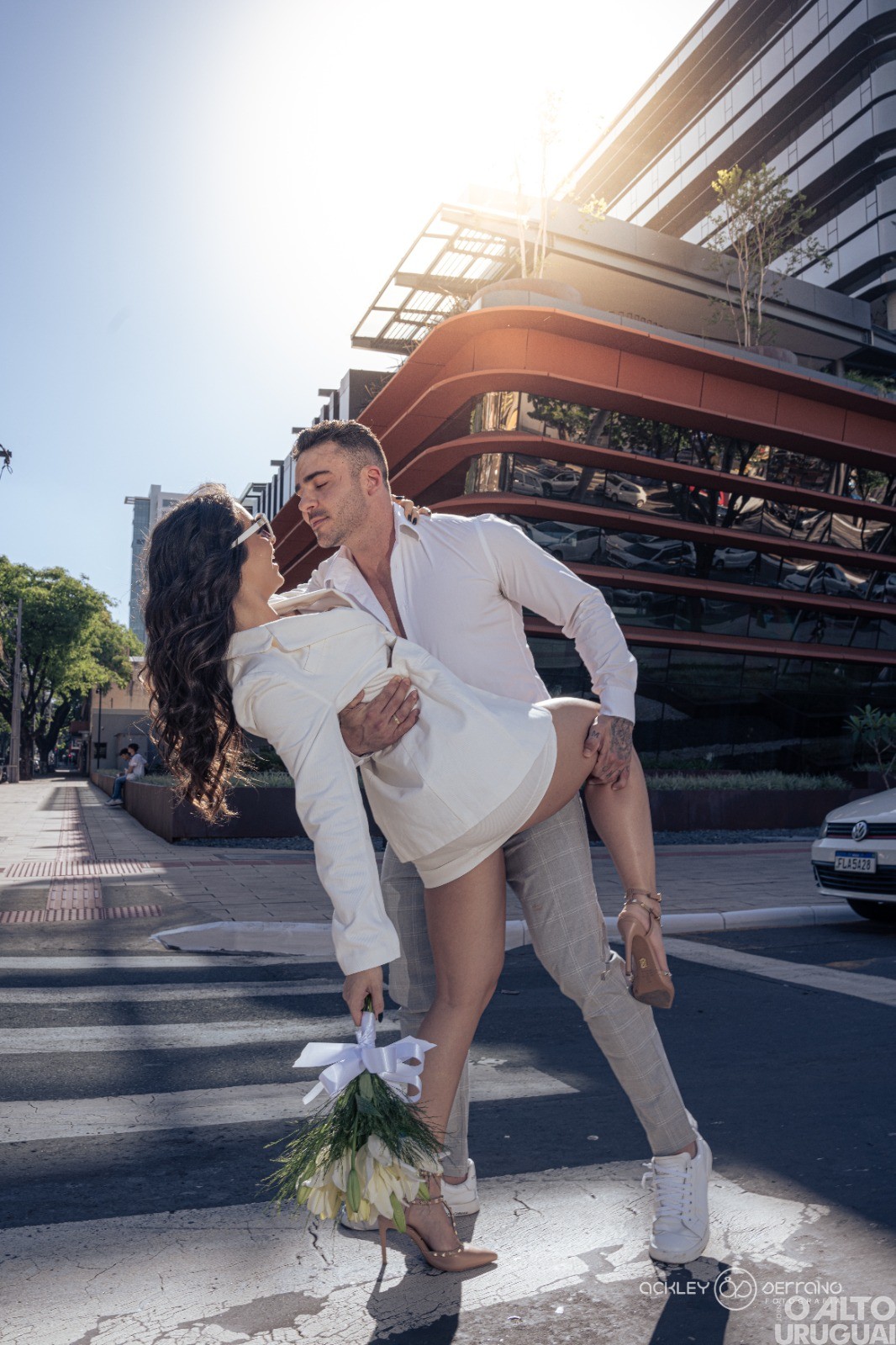 Frederiquense e cantor sertanejo casam-se nesta quinta-feira em festa luxuosa