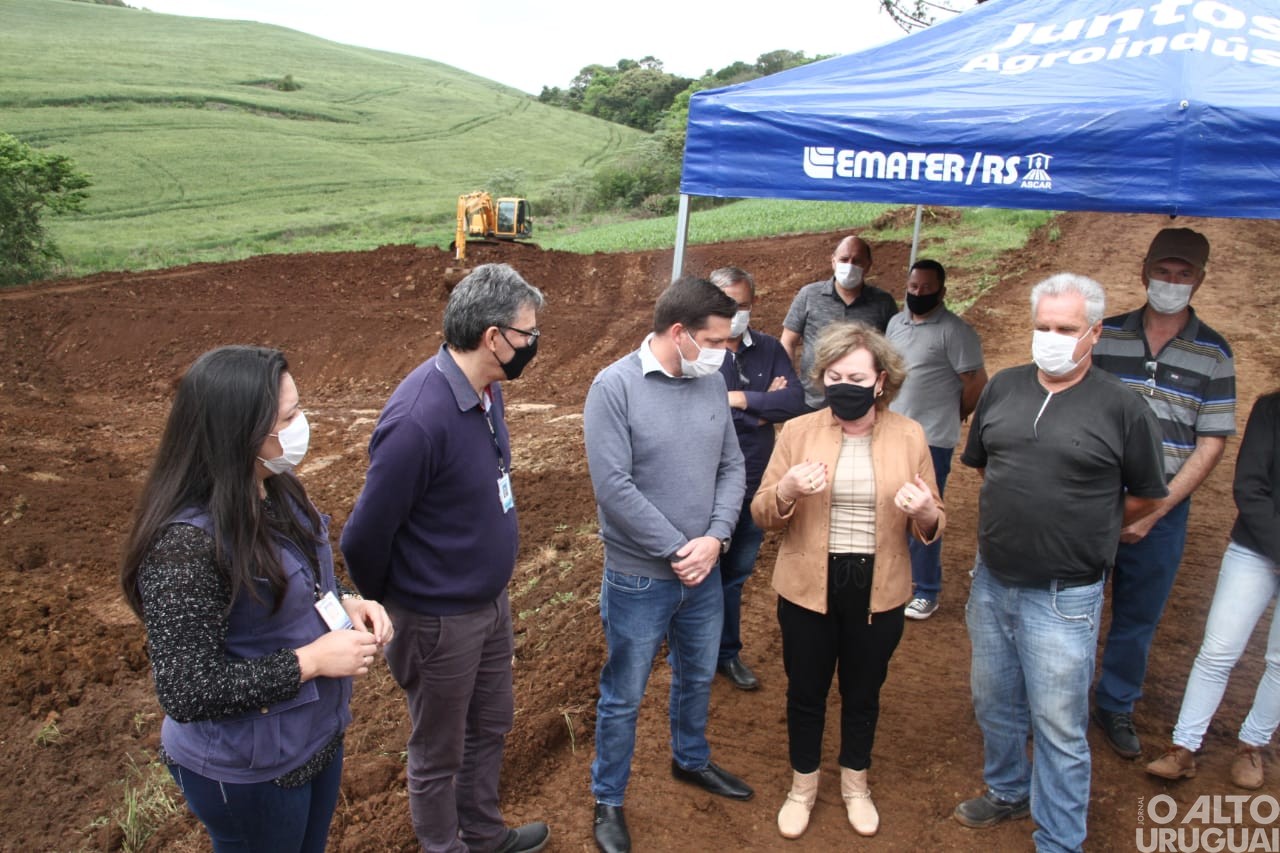 Viveiros para piscicultura beneficiam produtores da região