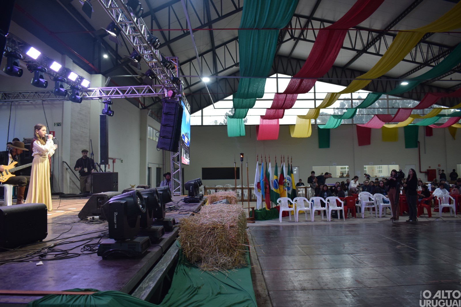 9º Canto do Barril encanta público durante Semana Farroupilha de FW