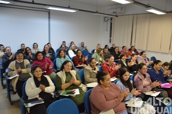 IFFar-FW inicia curso para produtoras de derivados do leite