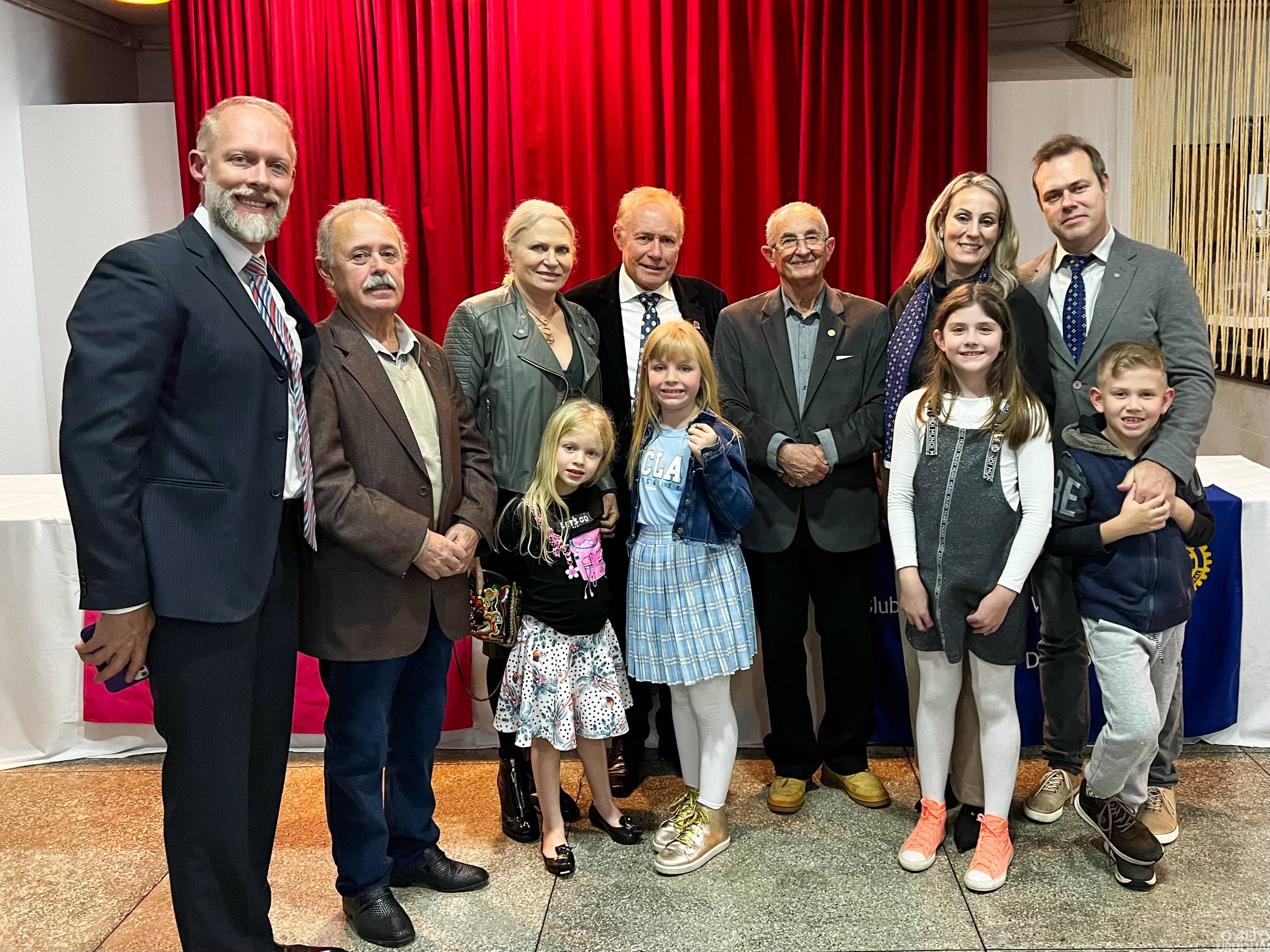 Novas diretorias dos Rotarys tomam posse em FW