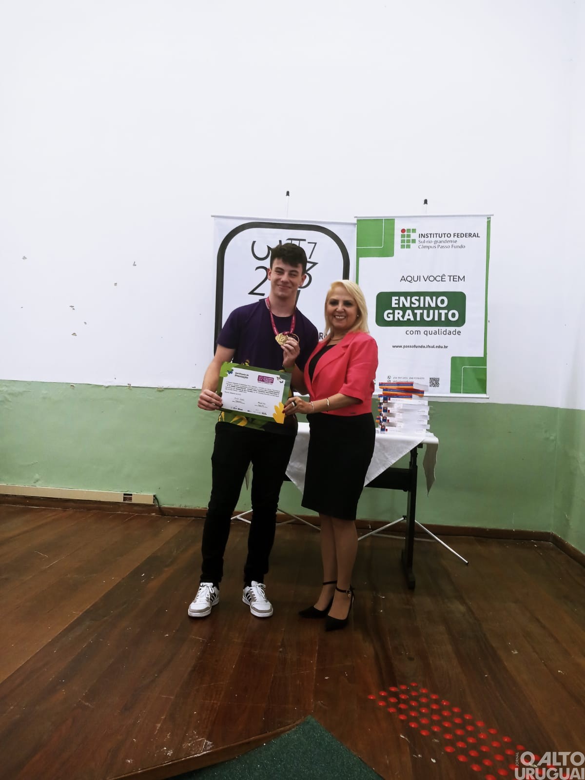 Estudantes da 20ª CRE recebem premiações da 18ª OBMEP