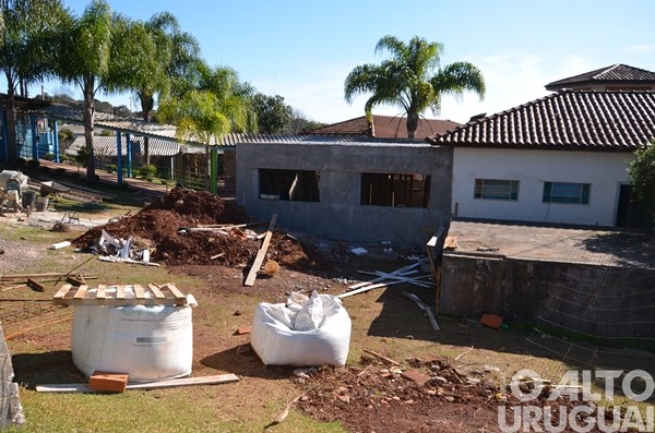 Dois irmãos das Missões constrói duas novas salas em escola municipal
