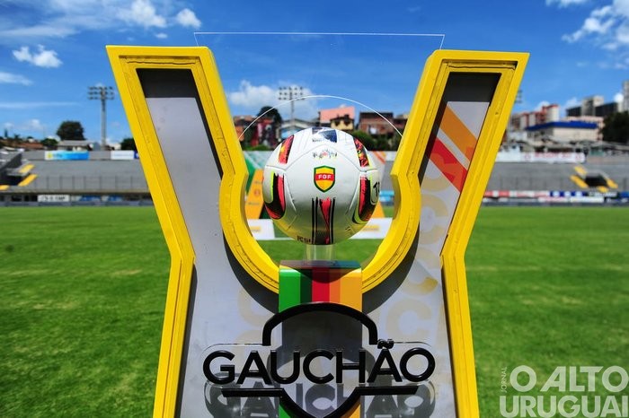 Dupla gre-nal ganha no sábado e se isola na disputa pela liderança