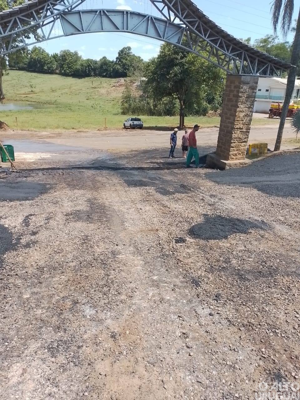 Administração de Pinhal entrega melhorias na comunidade de Alto Paraíso