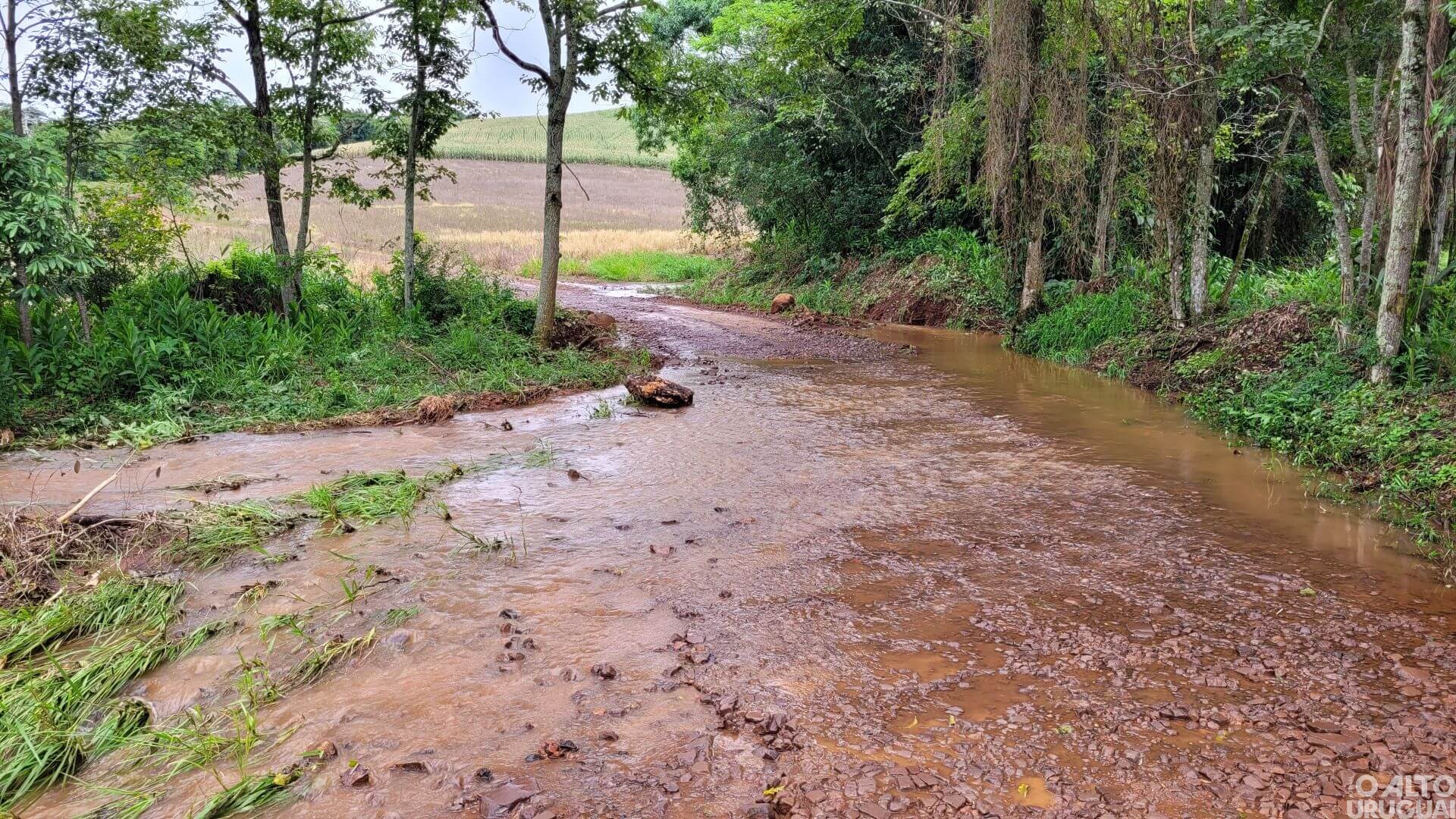 Chuvas causam estragos nas estradas do interior de Seberi