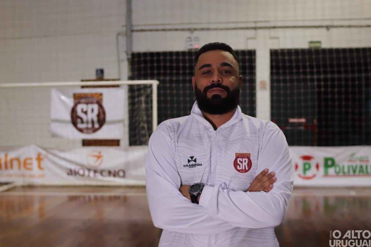 Raphael Melo assume comando do Guarani na temporada