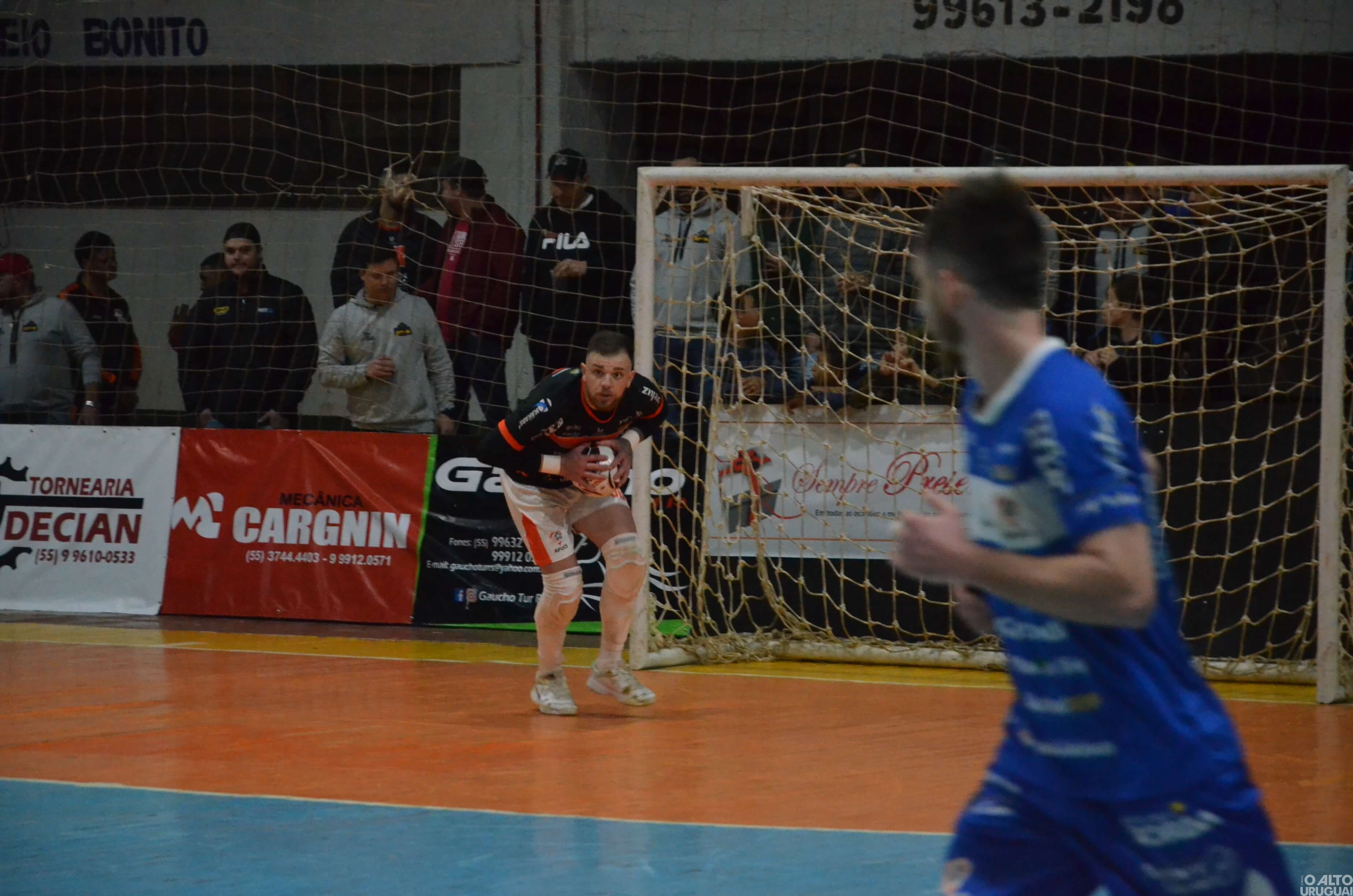 Afucs faz 4 a 3 no Sercca e vence primeira no Gauchão