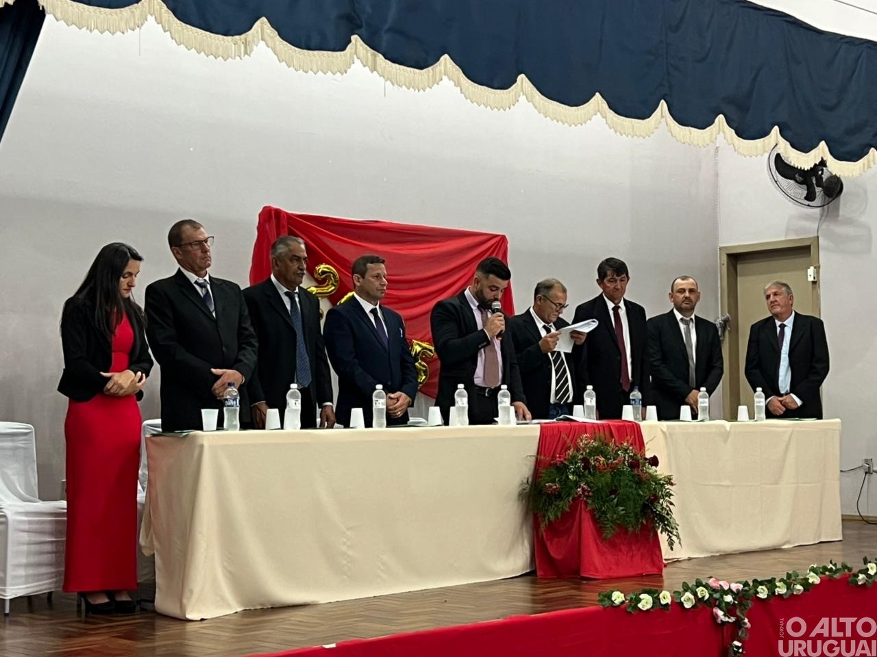 Tomaz Rossato toma posse como prefeito de Vicente Dutra para os próximos quatro anos