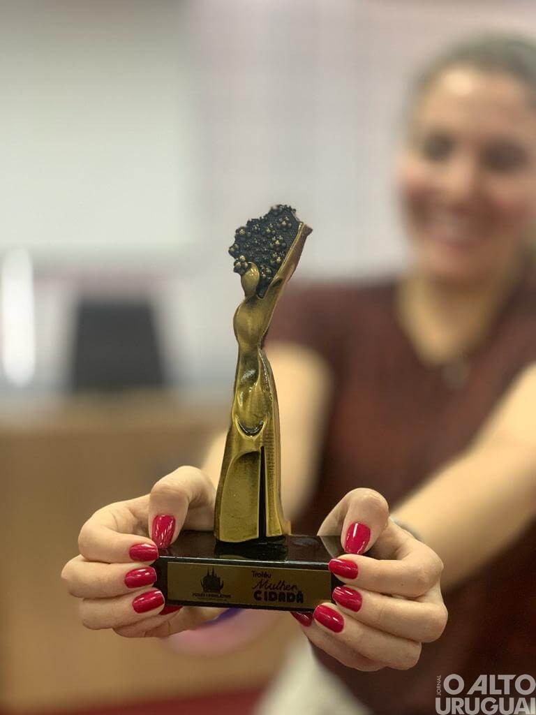 Câmara de FW entrega Troféu Mulher Cidadã nesta sexta-feira