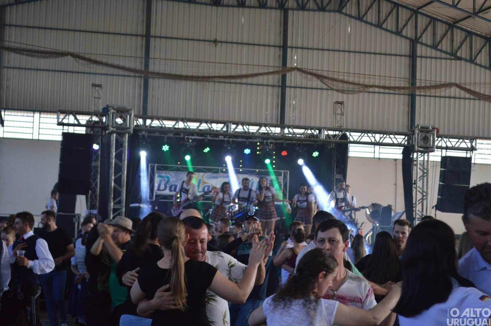 Comunidade conhece corte da Oktoberfest de Alpestre