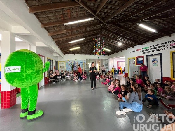 Sicredi Conexão impacta mais de 7 mil pessoas durante a Semana ENEF