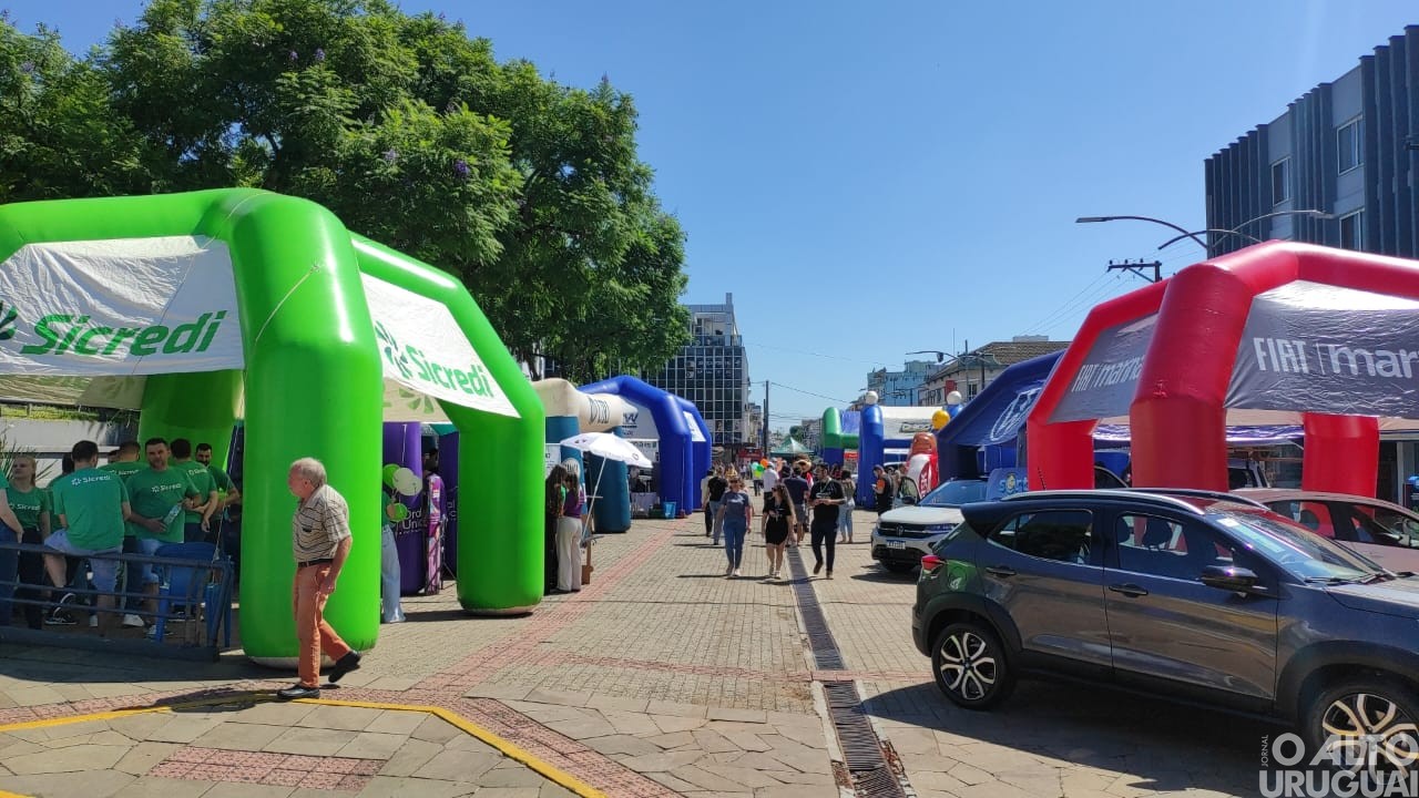 Comércio com promoções especiais neste Sabadão dos Negócios