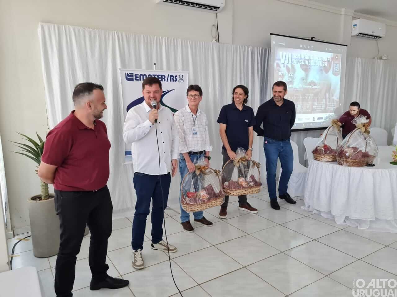 Sétimo Seminário Regional da Suinocultura é realizado em Vista Alegre