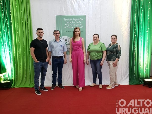 Servidores de Novo Tiradentes participam de evento regional