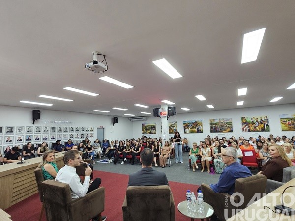 Presidência da Câmara e Procuradoria da Mulher de FW promovem fórum na Câmara