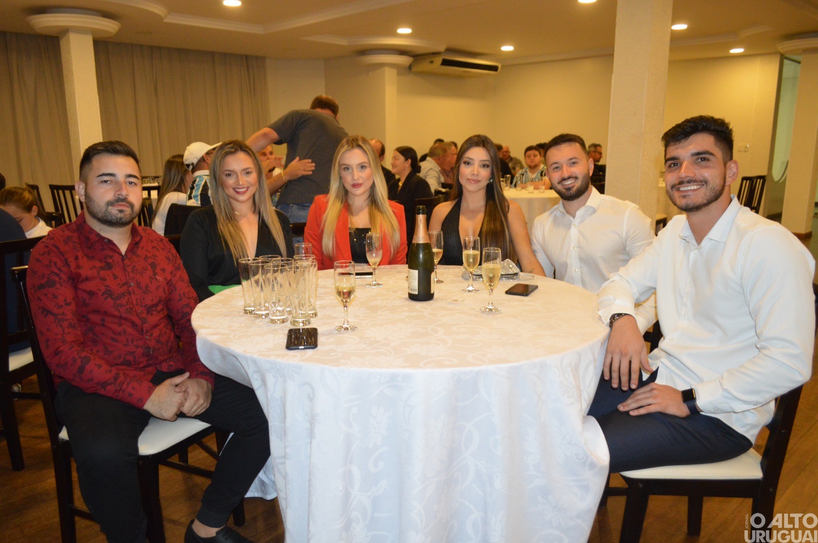 União Frederiquense apresenta novo uniforme e patrocinadores