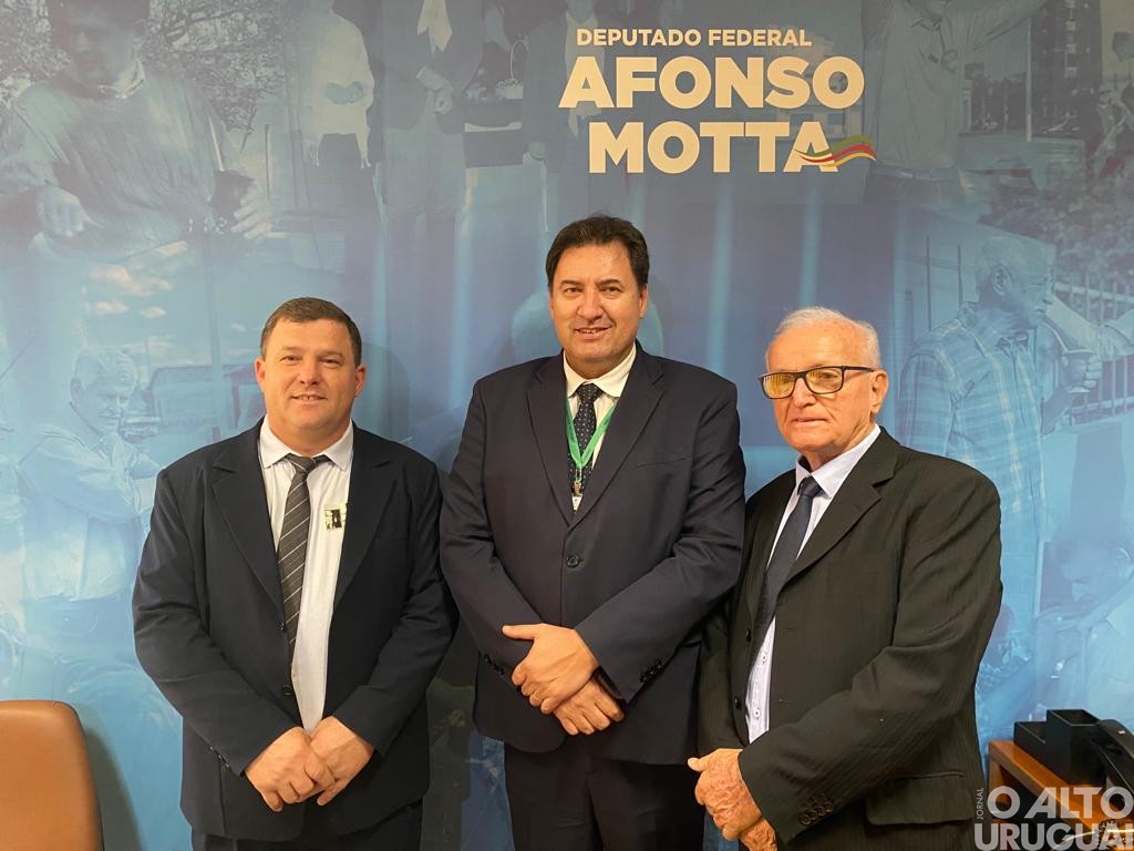 Prefeito de Vista Alegre participa de reuniões em Brasília