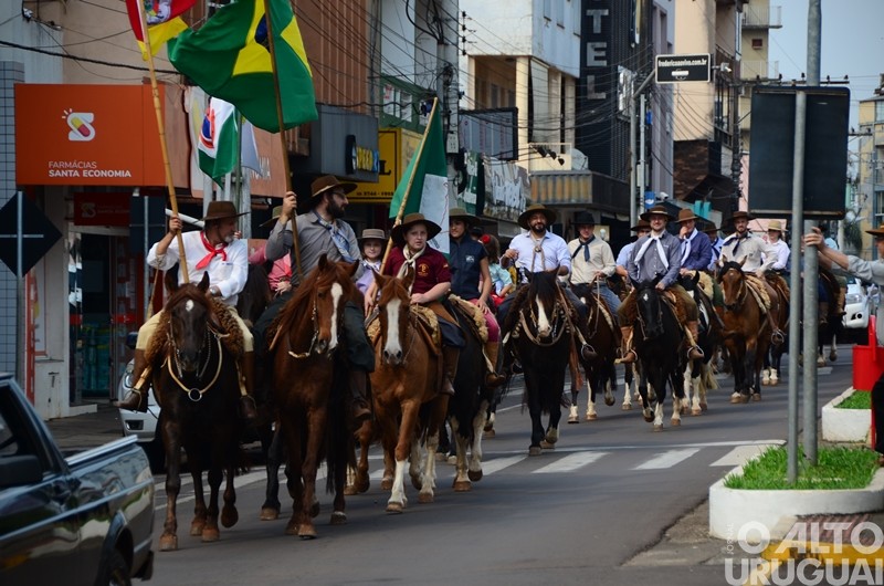 CTG Rodeio da Querência faz programação em homenagem ao Dia do Gaúcho