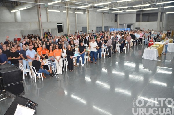 Jantar anual do CLJ reúne cerca de mil pessoas em Palmitinho