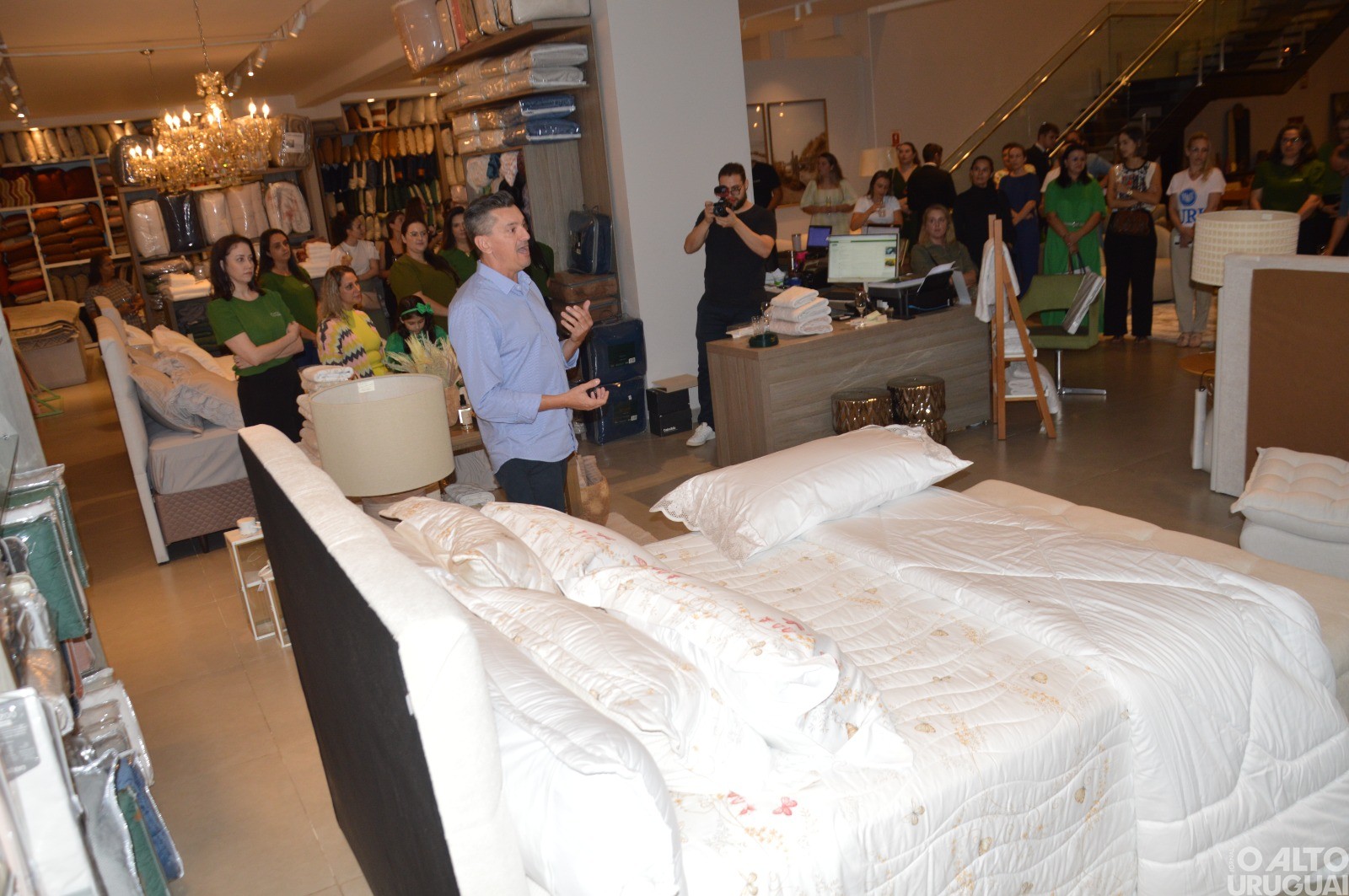 Móveis Lober inaugura novo espaço cama e banho com marcas renomadas