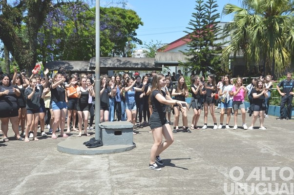 Bandas da Escola Cardeal Roncalli conquistam cinco títulos de campeãs e três de vice-campeãs em SC