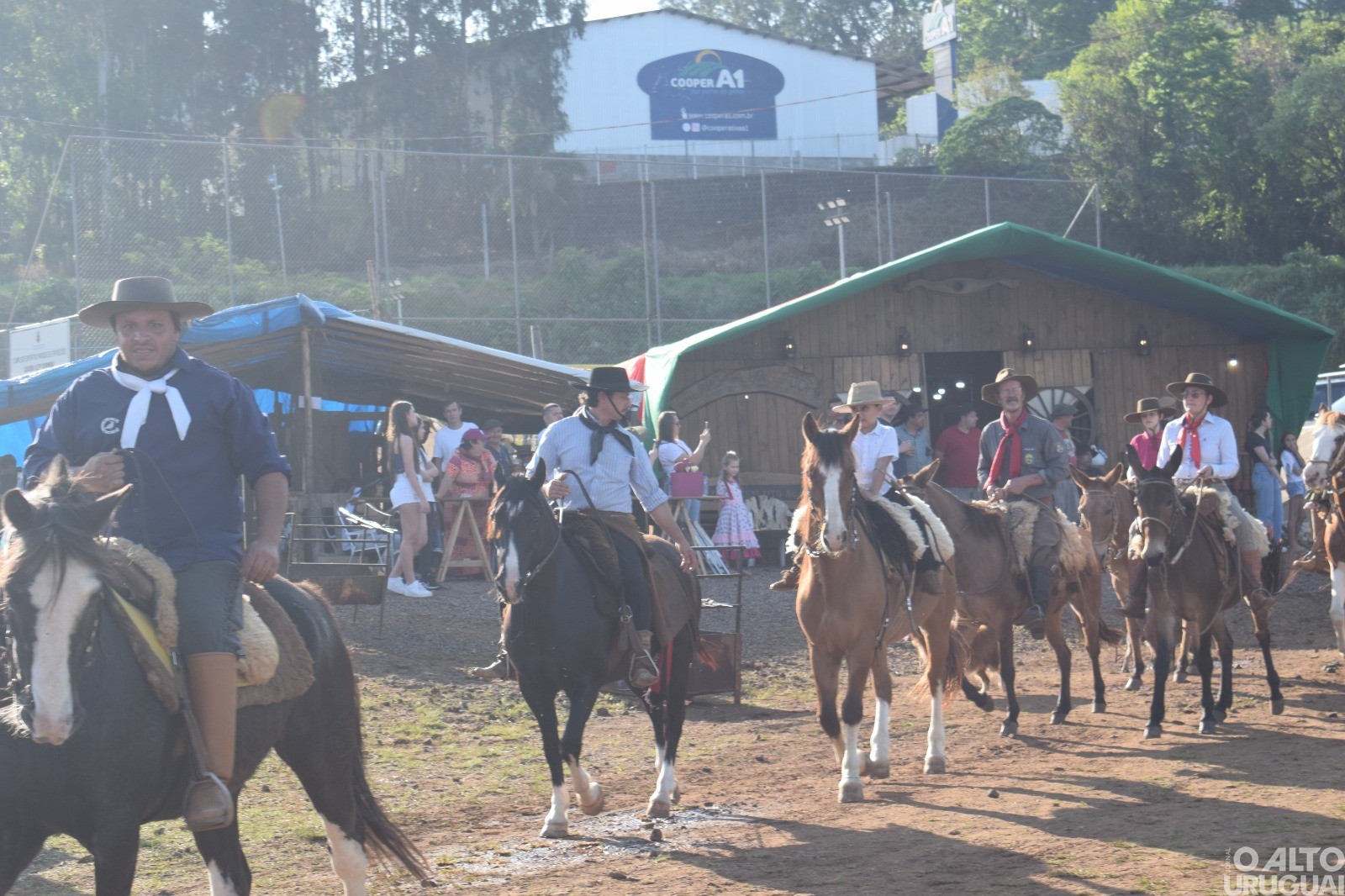 Desfile Farroupilha é realizado em FW
