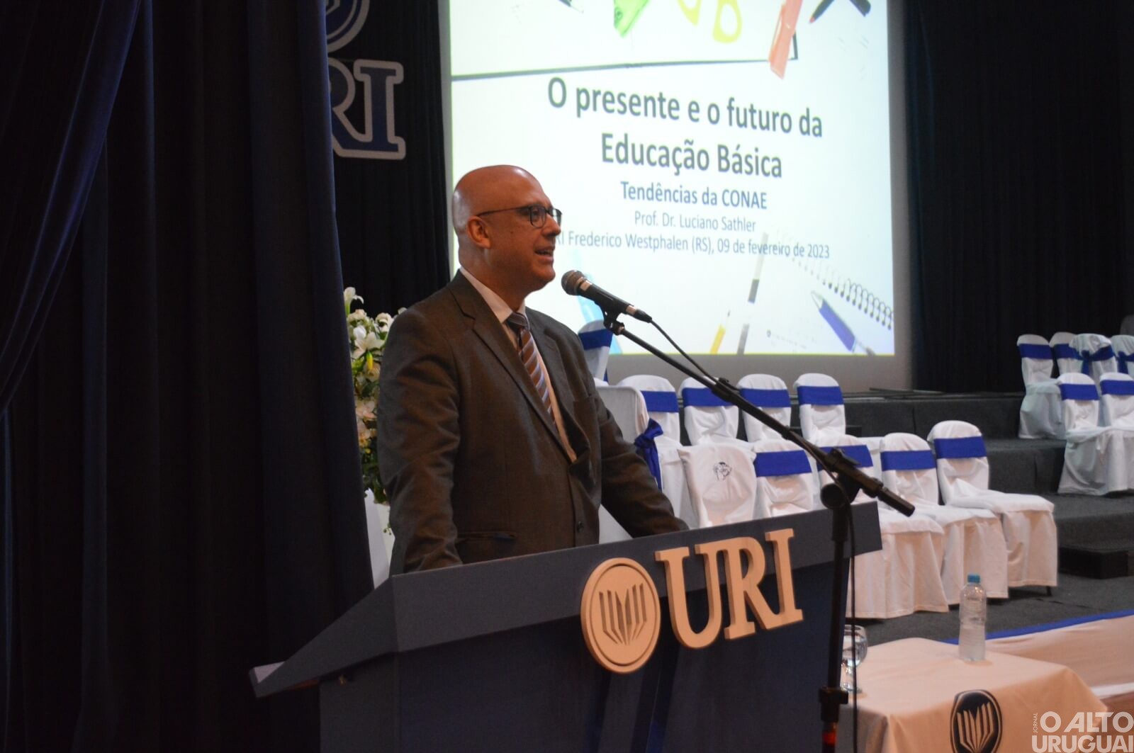 Evento da URI/FW reúne dezenas de profissionais da educação