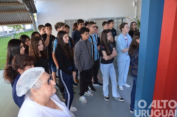 Escola Cardeal Roncalli de FW recebe certificado em qualidade de água tratada