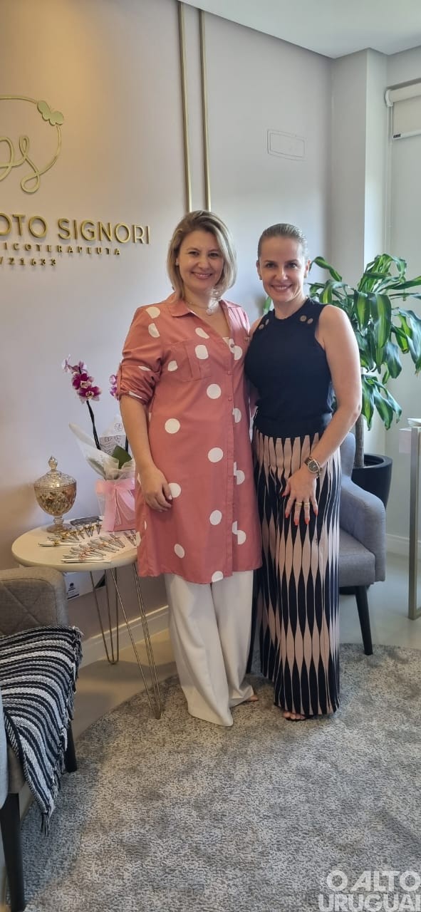 Tatieli Peixoto Signori reinaugura consultório em FW