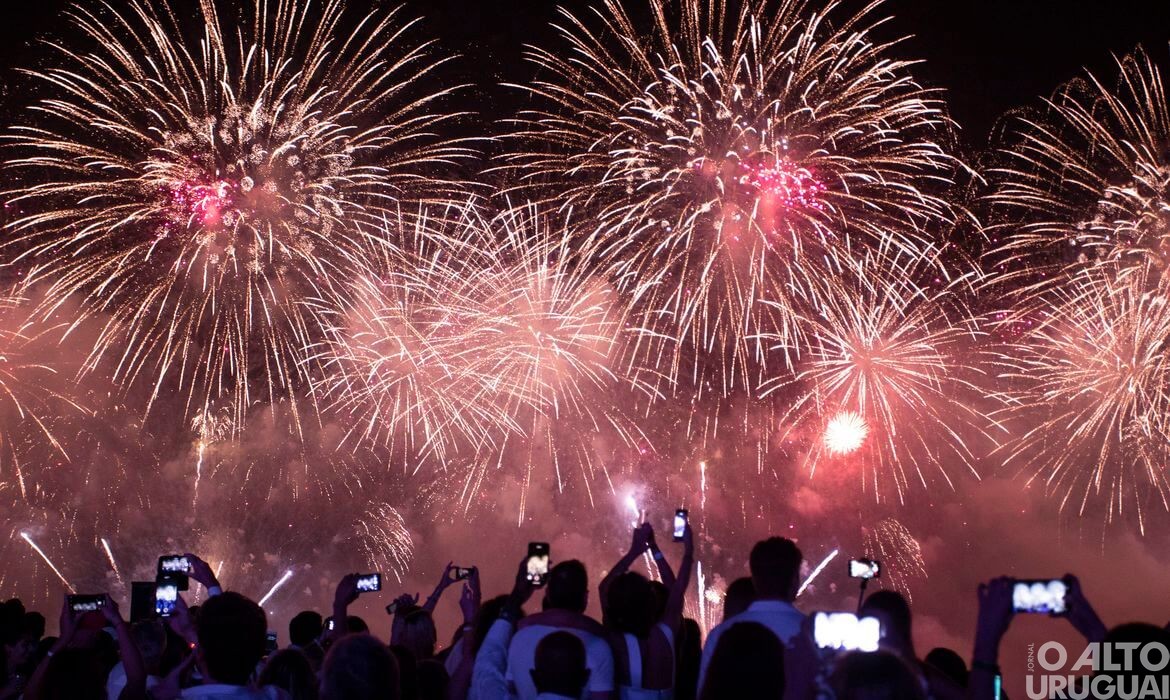 Fiocruz lança cartilha com orientações para Natal e Réveillon seguros