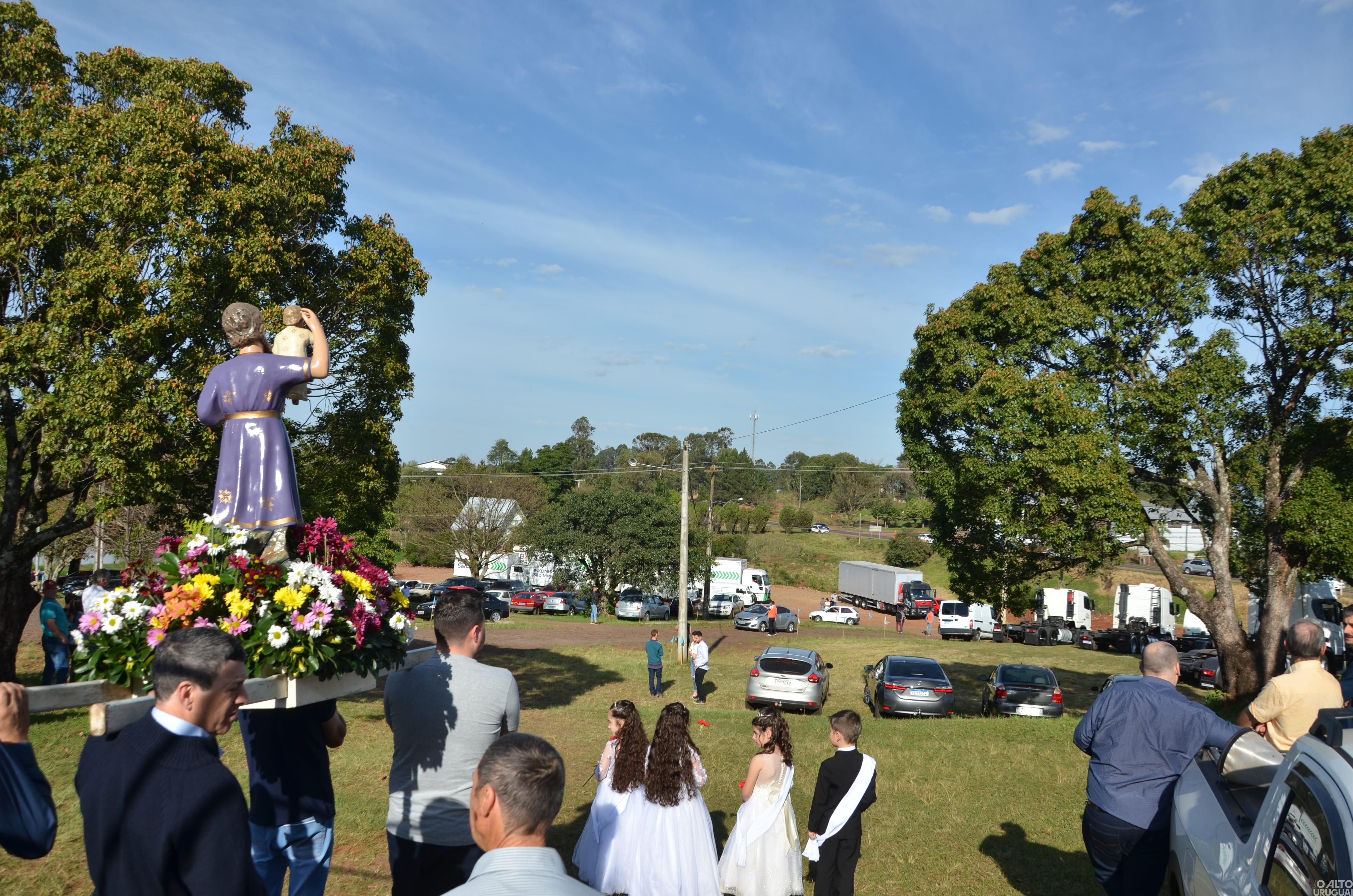 Carreata e missa celebram São Cristóvão e Dia do Colono e Motorista em FW