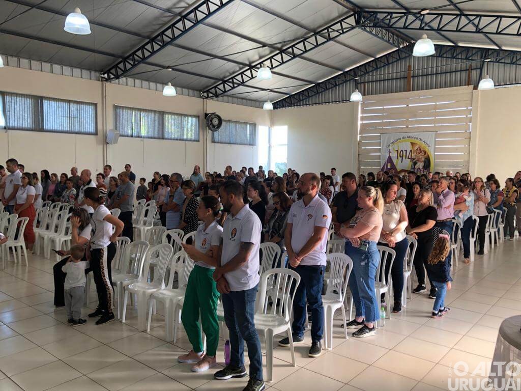 Dezenas de fiéis participam da Romaria de Schoenstatt